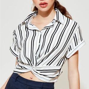 Nwt Forever 21 crop top